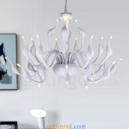 Lustre cygne moderne à 24 lumières G4, placage blanc Lustre cygne moderne à 24 lumières G4, placage blanc