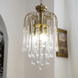 Lustre en verre en forme de goutte d'eau