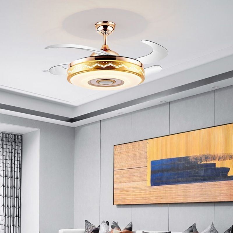 Ventilateur de plafond à onduleur électrolytique moderne