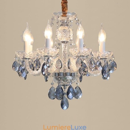 Lustre européen en cristal bleu, corps en verre, 8 lumières Lustre européen en cristal bleu, corps en verre, 8 lumières