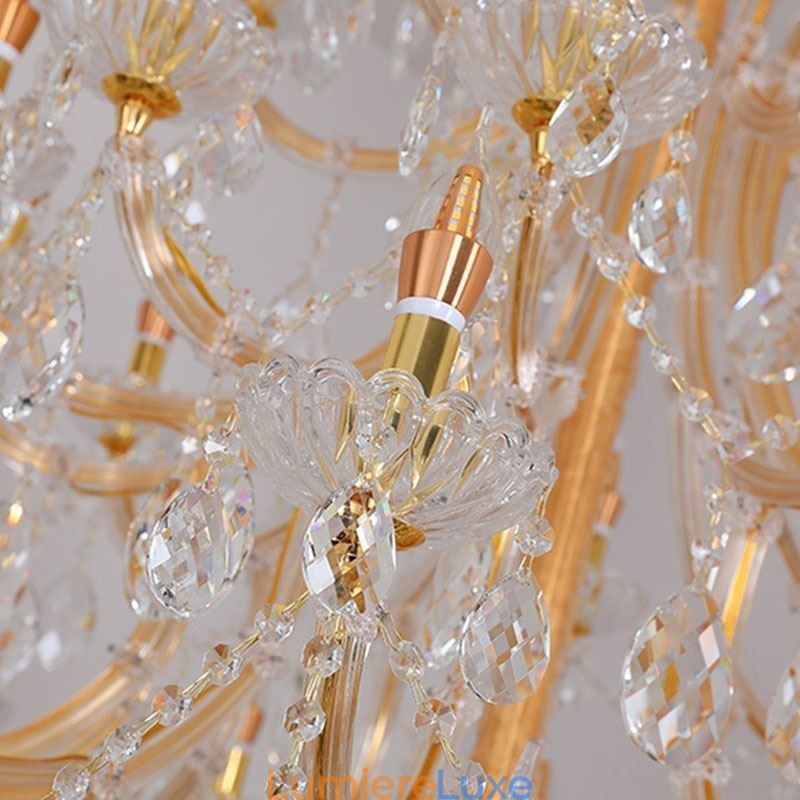 Lustre décoratif de luxe en cristal avec 96 lumières