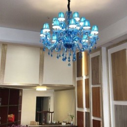 Grand lustre en cristal européen suspendu de couleur bleue esthétique