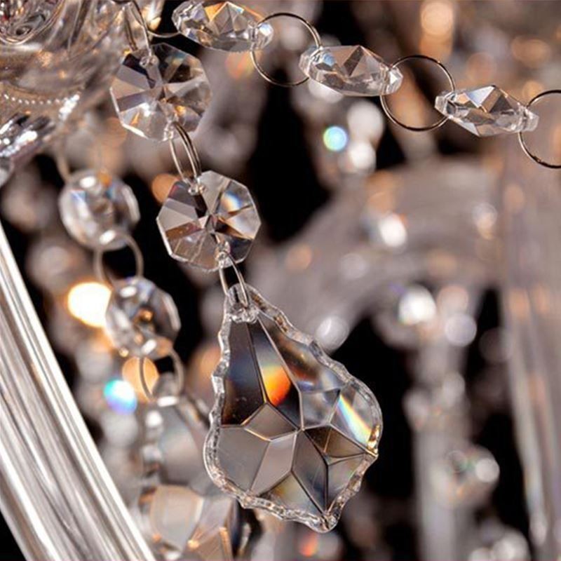 Grand lustre européen en cristal transparent