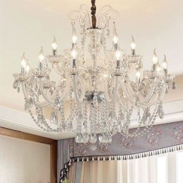 Grand lustre européen en cristal blanc