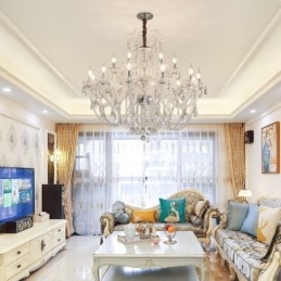 Grand lustre européen en cristal blanc