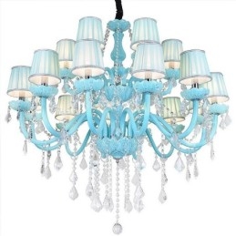 Grand lustre européen en cristal bleu
