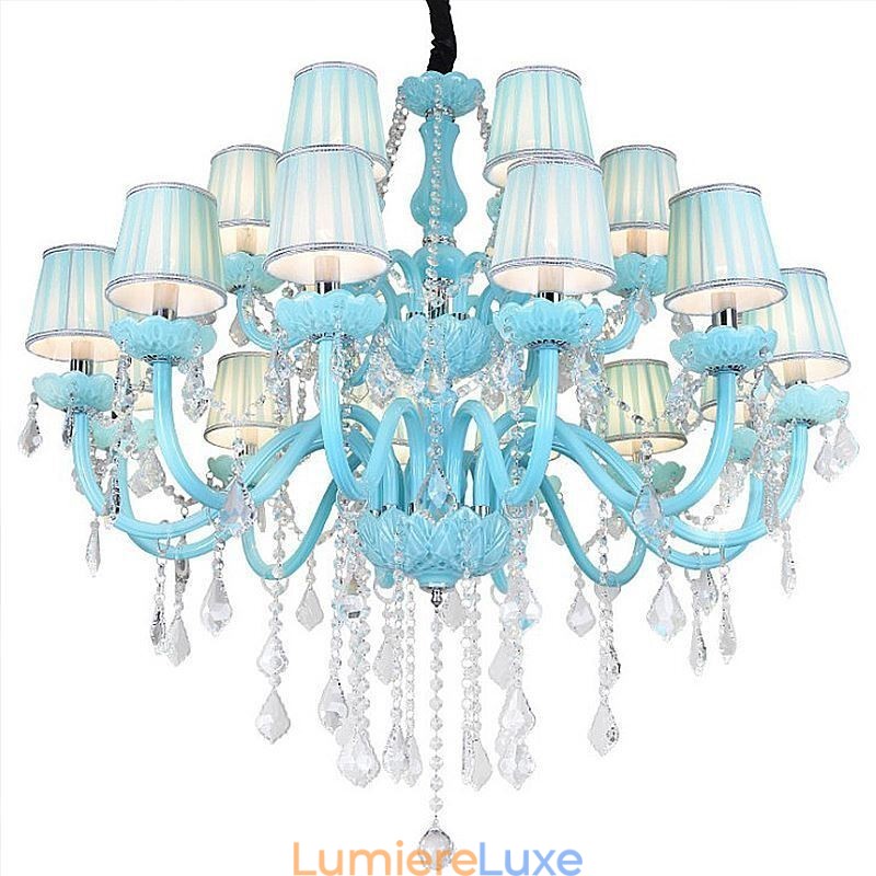 Grand lustre européen en cristal bleu