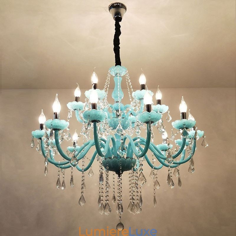 Grand lustre européen en cristal bleu