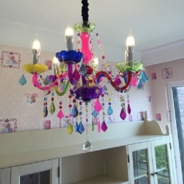 Grand lustre en cristal coloré de style européen