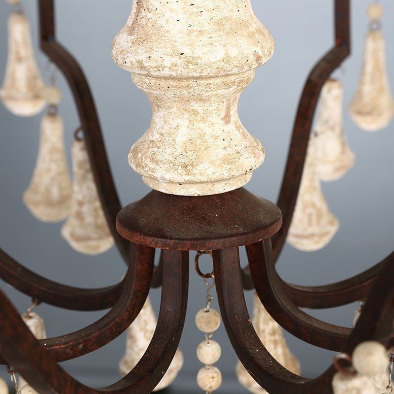 Lustre élégant en bois de style rétro