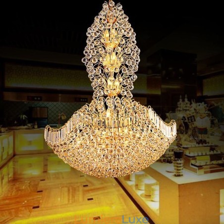 Lustre Empire en cristal européen, grande suspension dorée Lustre Empire en cristal européen, grande suspension dorée