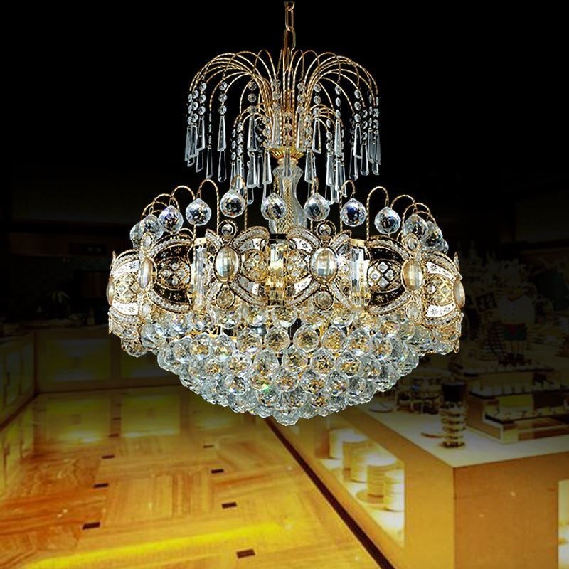 Lustre en cristal gracieux, suspension classique couleur or