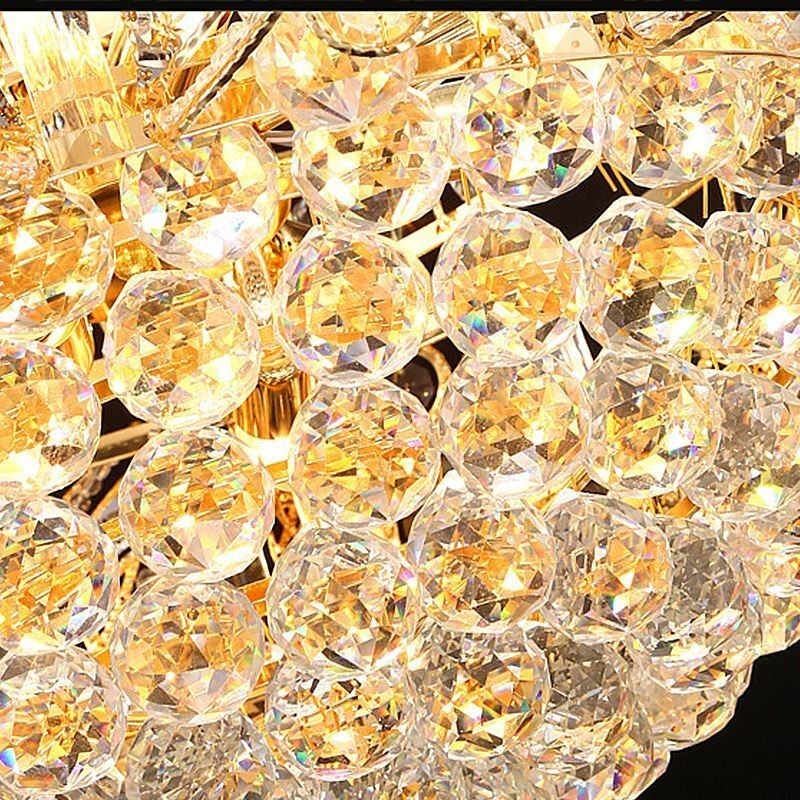 Lustre en cristal gracieux, suspension classique couleur or
