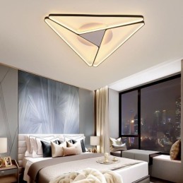 Plafonnier triangulaire minimaliste encastré