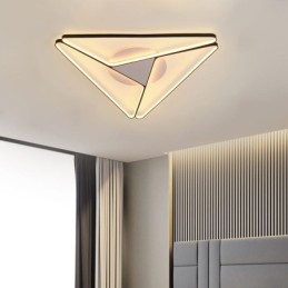Plafonnier triangulaire minimaliste encastré