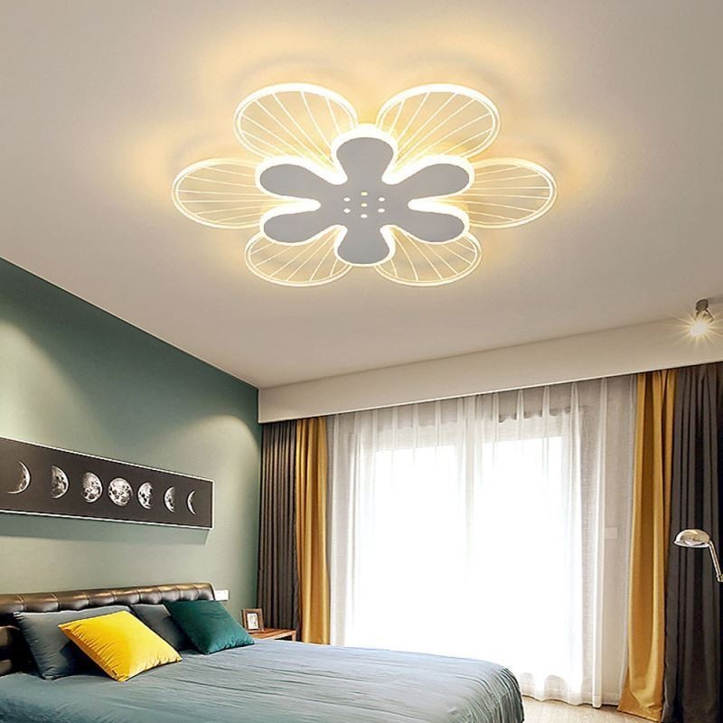 Plafonnier décoratif moderne à encastrer avec jolies fleurs