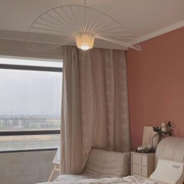 Suspension moderne simple en fer en forme de chapeau