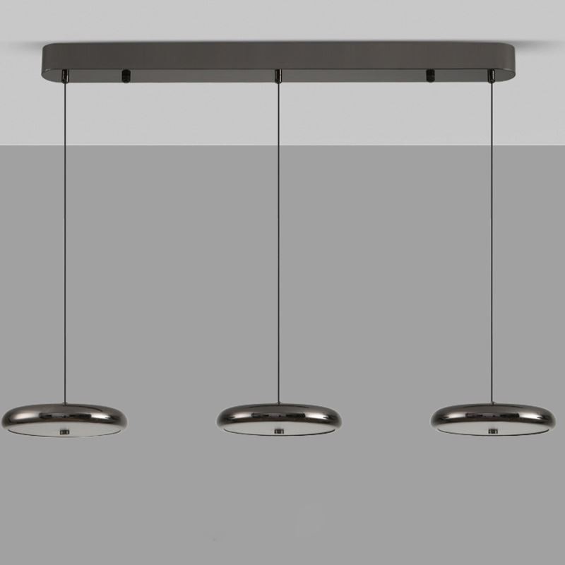 Plafonnier à trois têtes