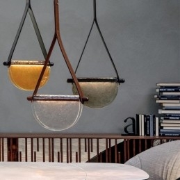 Suspension moderne minimaliste en verre