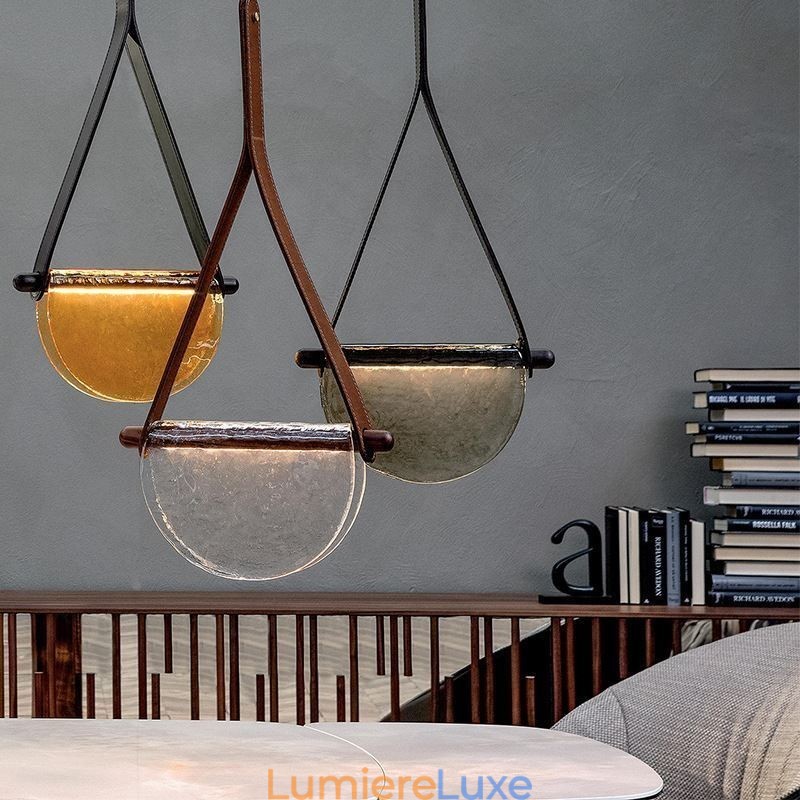 Suspension moderne minimaliste en verre