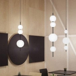 Suspension moderne minimaliste en forme de haricot magique et de molécule