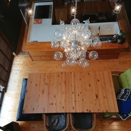 Suspension moderne et minimaliste en verre à bulles
