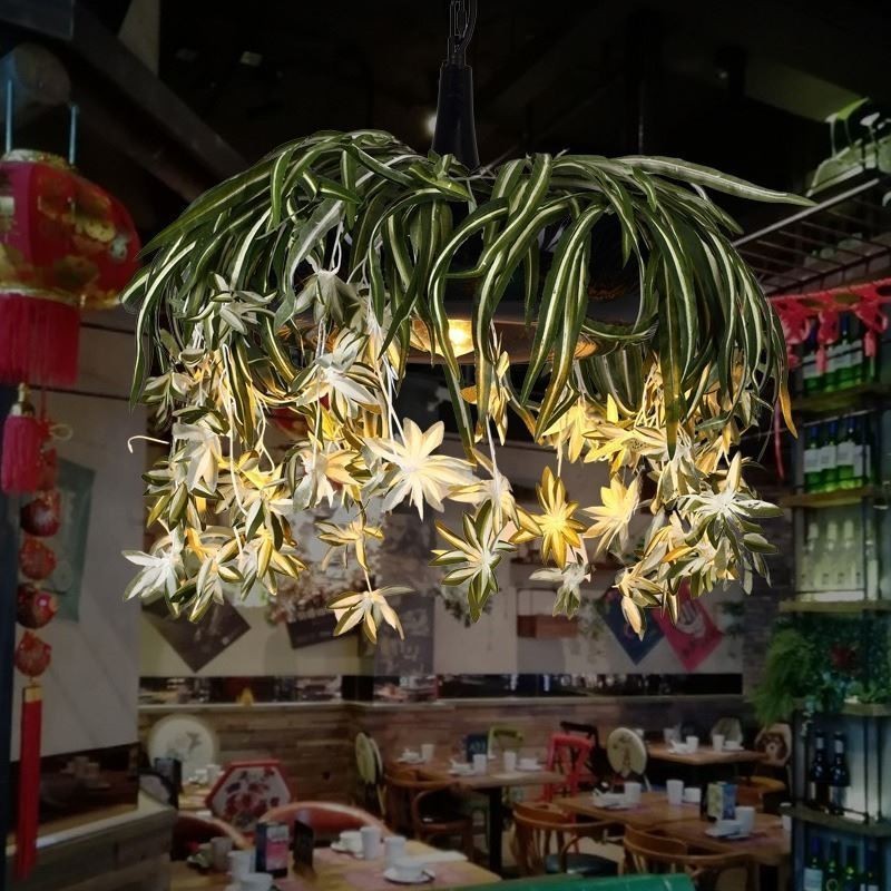 Lampe suspendue de style industriel avec lustre décoré de plantes artificielles