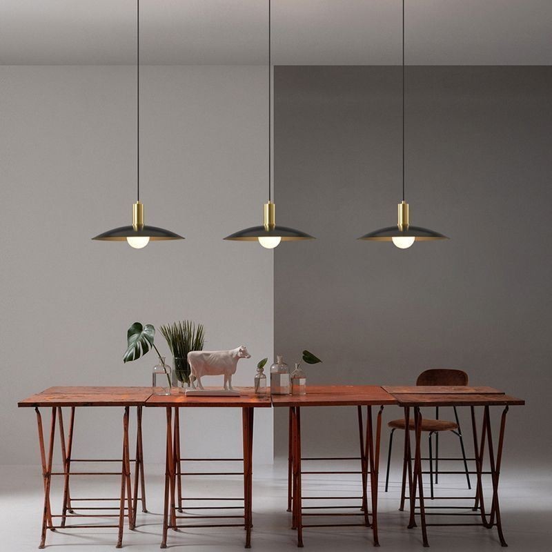 Lampes suspendues modernes et simples