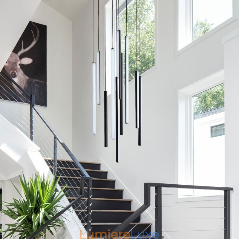 Lustre moderne à longue bande pour immeuble duplex