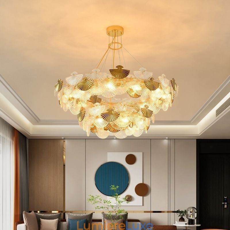 Lustre européen en verre suspendu en forme d'éventail
