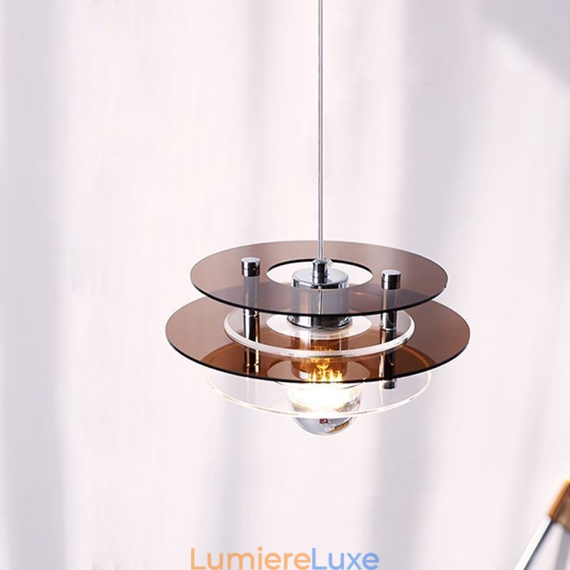 Suspension nordique post-moderne en acrylique