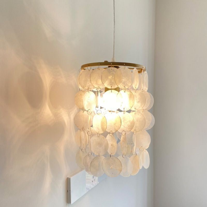 Suspension moderne en Capiz, mini plafonnier suspendu contemporain pour salle à manger