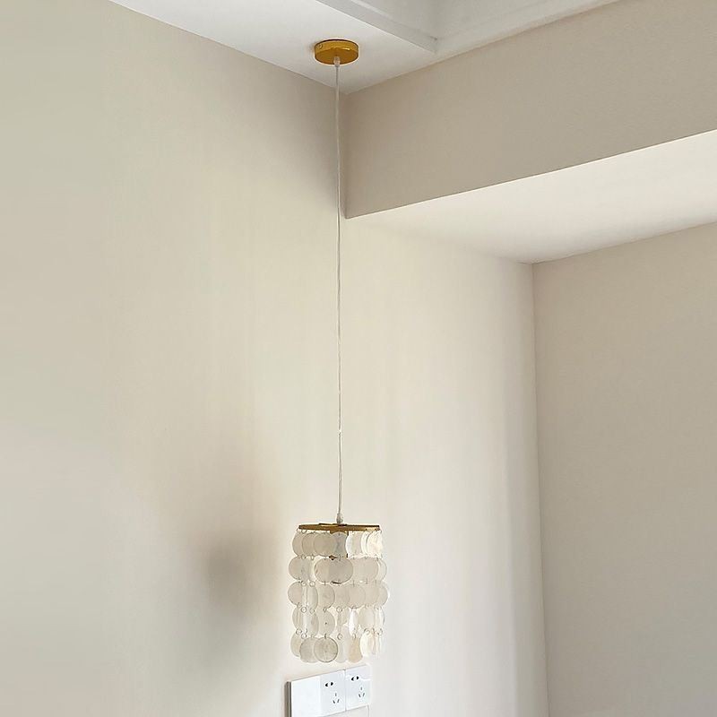 Suspension moderne en Capiz, mini plafonnier suspendu contemporain pour salle à manger