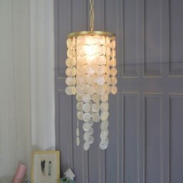 Plafonnier suspendu contemporain en forme de coquillage
