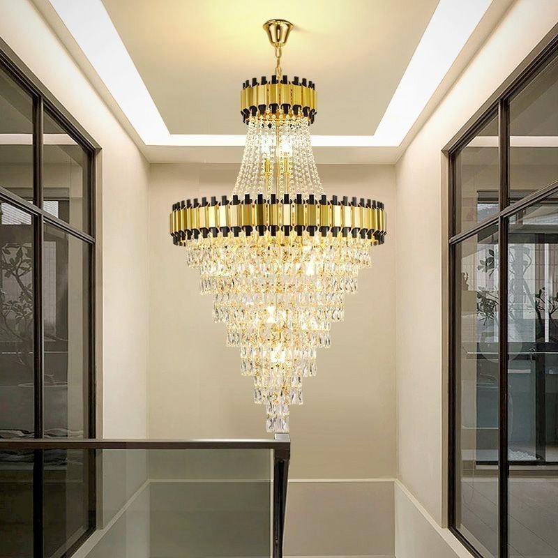 Plafonnier luxueux en cristal et suspension dorée
