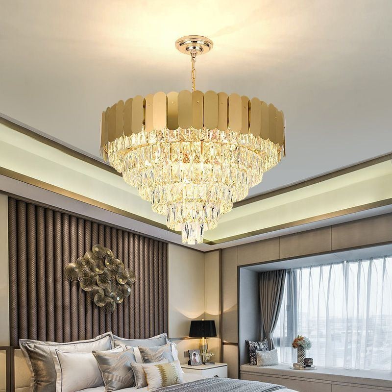 Plafonnier conique moderne et élégant en cristal