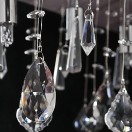 Lustre traditionnel classique en cristal et métal chromé
