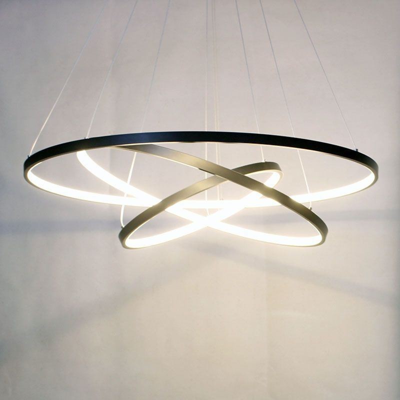Suspension moderne en aluminium noir à 3 anneaux