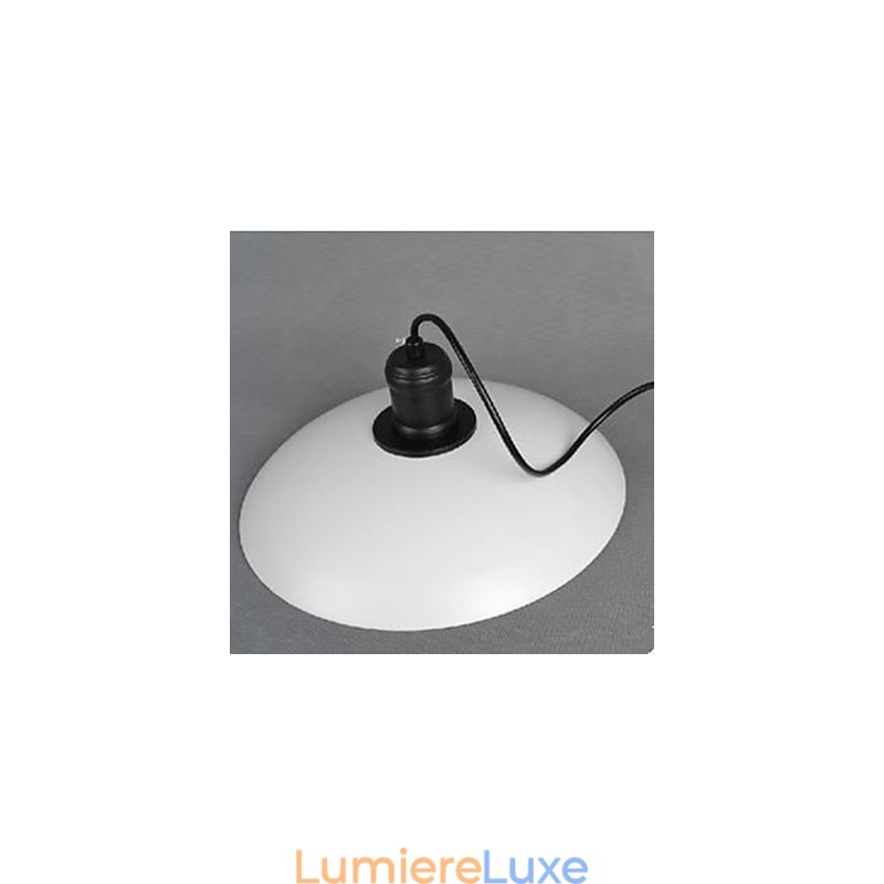 Suspension classique traditionnelle rustique blanche à éclairage encastré