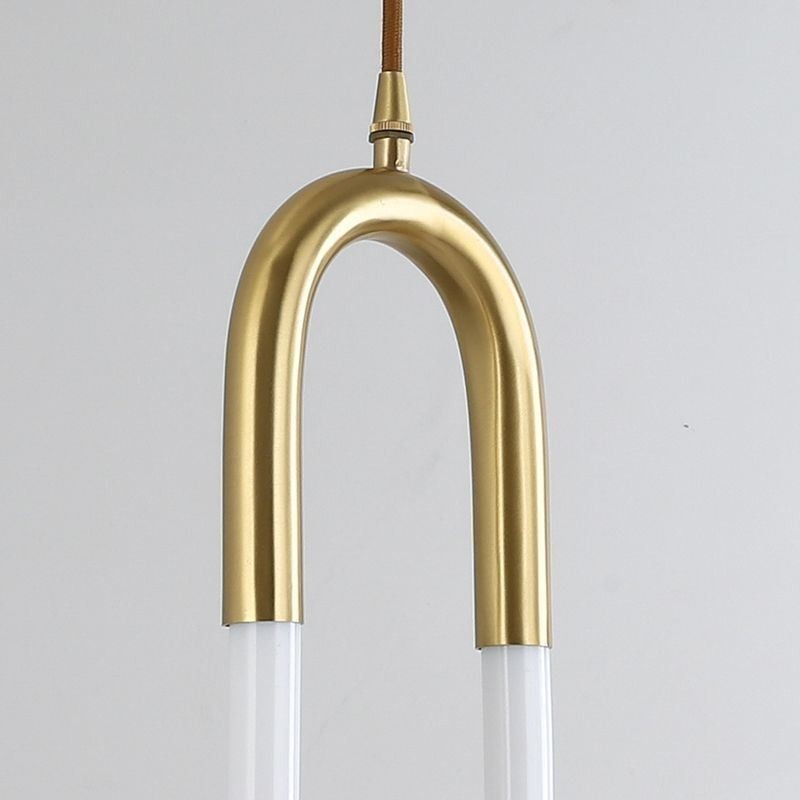 Plafonnier suspendu moderne et simple en laiton