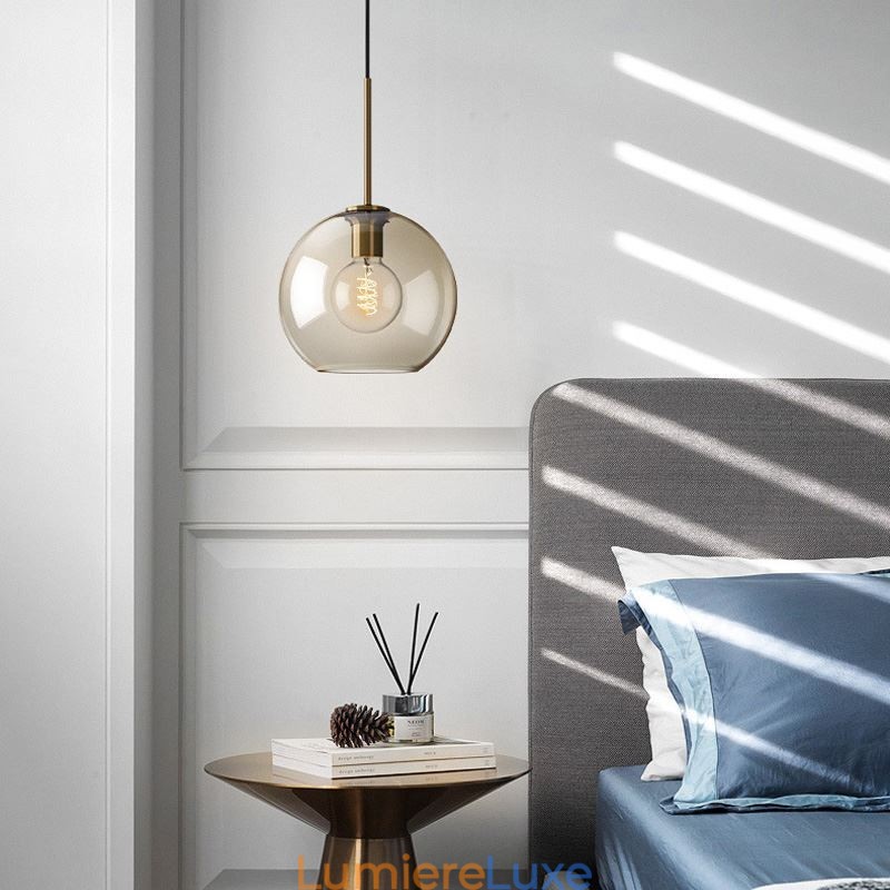 Suspension en verre minimaliste couleur cognac, luminaire décoratif en verre