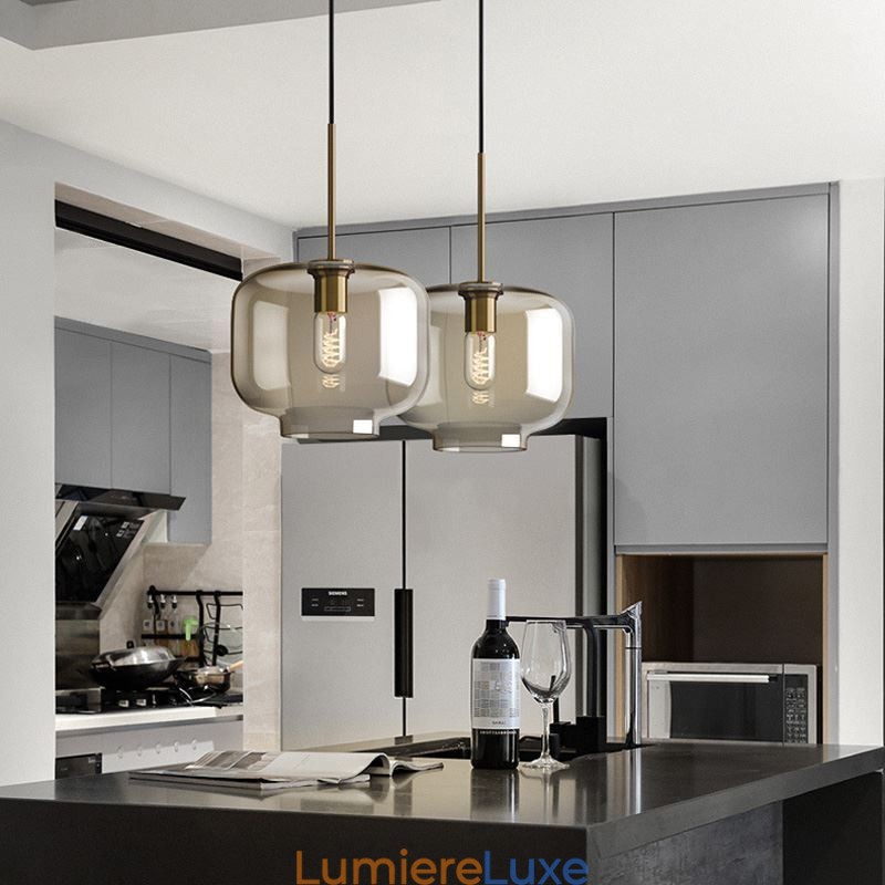 Suspension en verre minimaliste couleur cognac, luminaire décoratif en verre