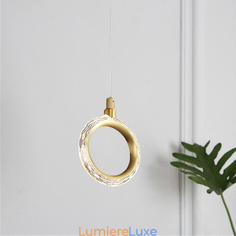Suspension en acrylique avec spot
