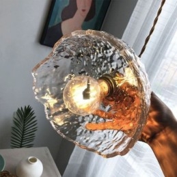 Suspension irrégulière en laiton et verre, plafonnier en verre martelé