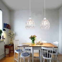 Idées de lampes suspendues en fer et cristal creux pour îlot