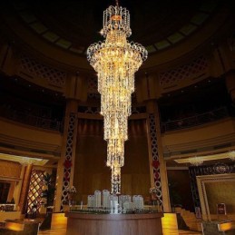 Lustre européen en cristal à long pendentif