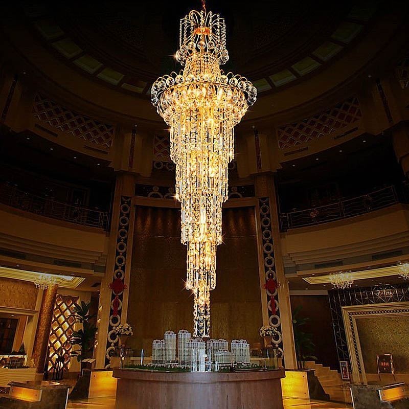 Lustre européen en cristal à long pendentif