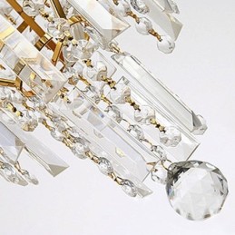 Lustre conique moderne et élégant en cristal