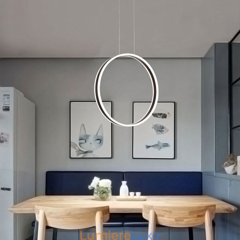 Suspension nordique en acrylique en forme d'anneau