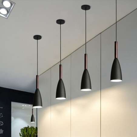 Lampe suspendue moderne au design simple et spécial Lampe suspendue moderne au design simple et spécial